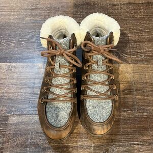 Women’s Sorel Leather Boots- Size 8
